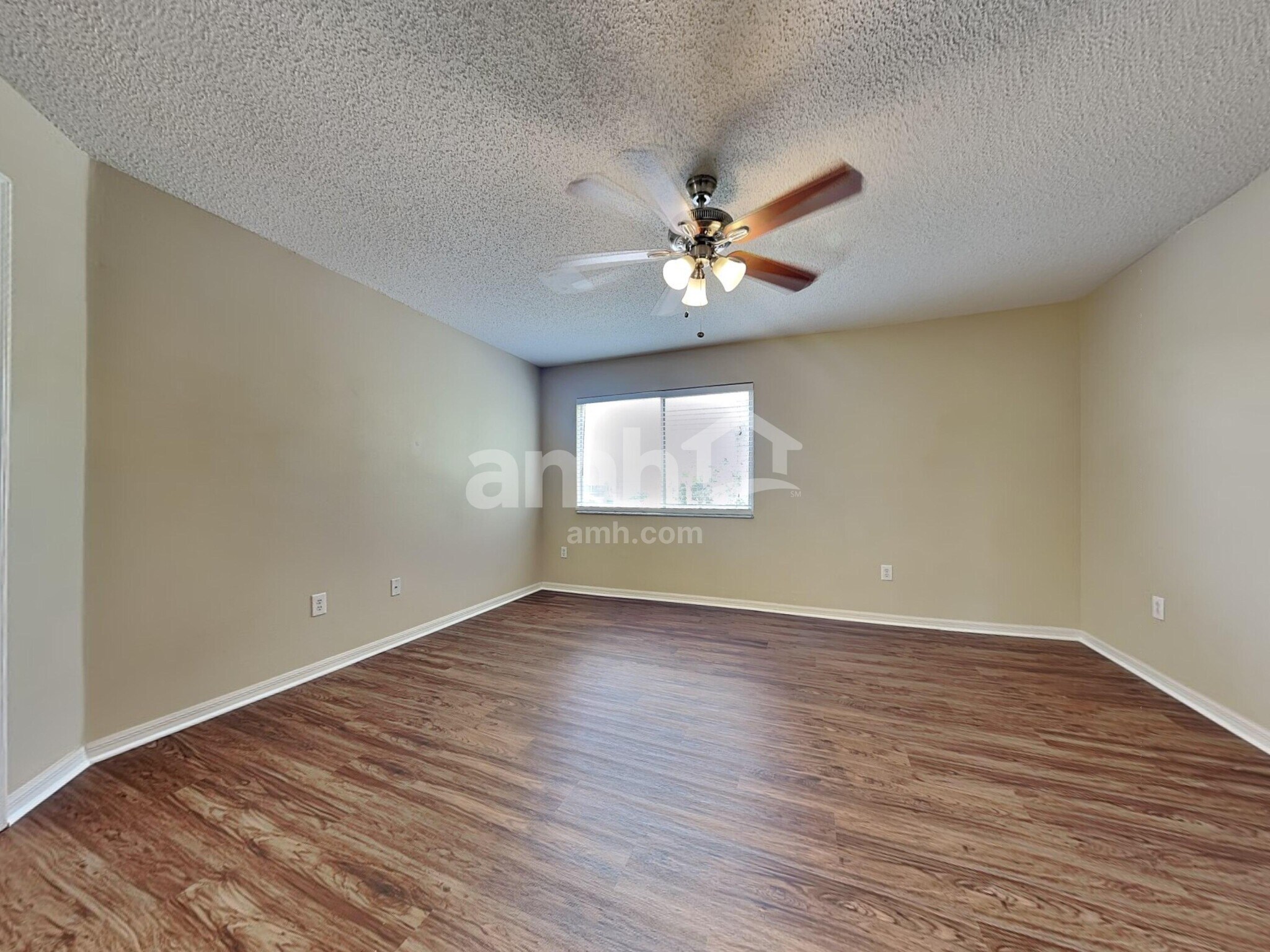 Building Photo - 12613 Longcrest Dr