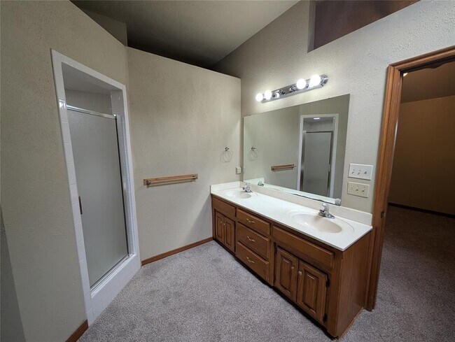 Building Photo - 3100 Windward Ct