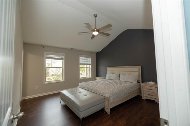 Building Photo - 7245 Heritage Oak Ct