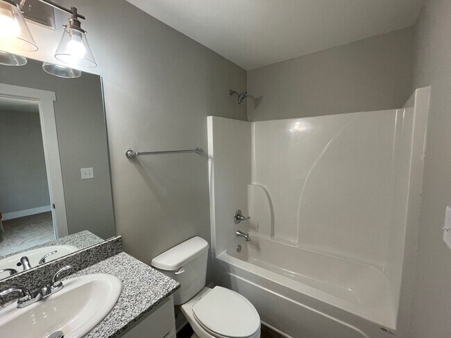 Building Photo - 249 Madison Heights
