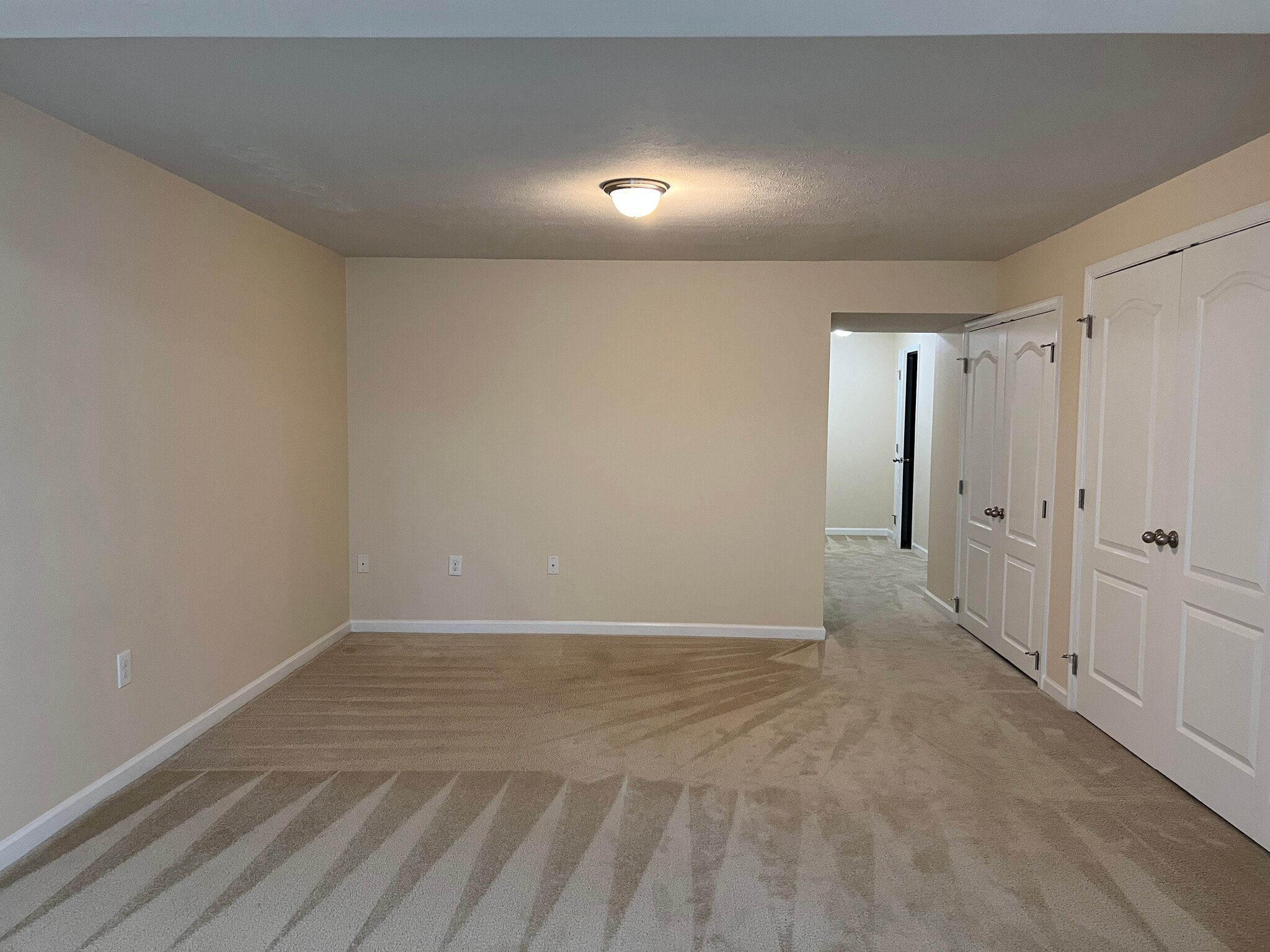 Building Photo - 325 Falcon Run