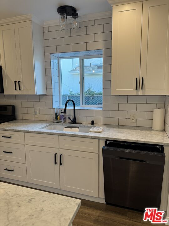 Building Photo - 446 N California St