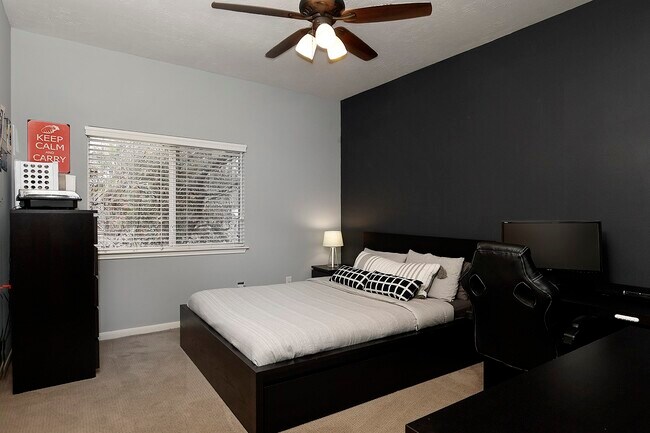 Building Photo - 31 Bluff Creek Pl