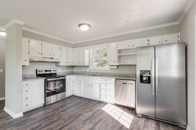 Building Photo - 1311 Mini Ct N