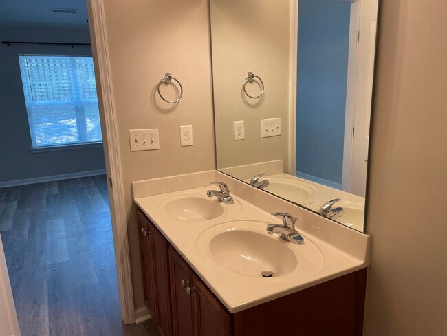 Building Photo - 3 bedroom, 2 bath home for rent in Brookstone in Sunset Harbor in Bolivia