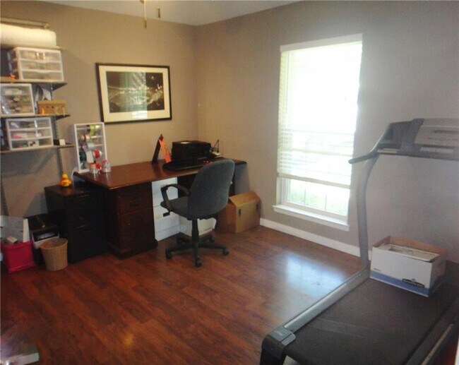 Building Photo - 2407 Harrowden Dr