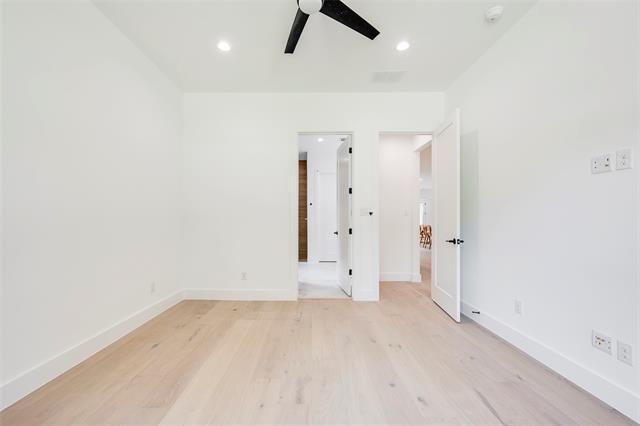 Building Photo - 5710 Vanderbilt Ave