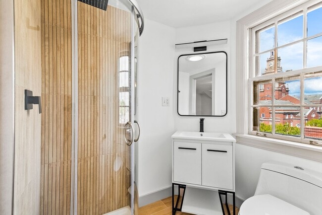 Building Photo - 281 Benefit St