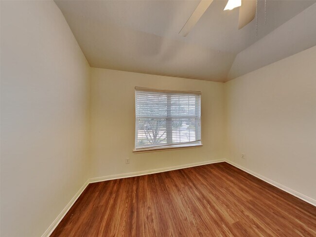 Building Photo - 4428 Blossomwood Dr