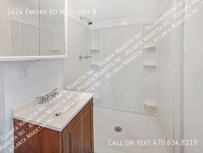 Building Photo - 1424 Emory Rd NE