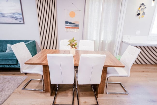 Building Photo - 6168 Cumberland St