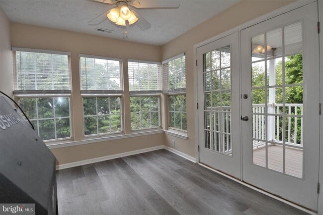 Building Photo - 1307 Clover Valley Way