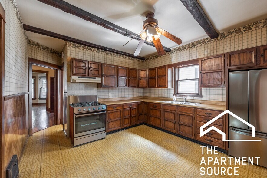 Primary Photo - 5311 W Berenice Ave