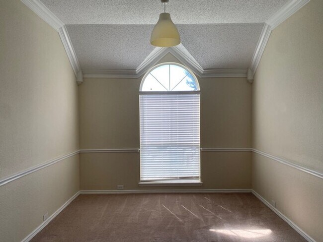 Building Photo - Coming Soon in Fort Worth! 4 bedroom with ...