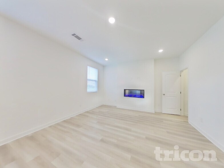 Building Photo - 1361 Georgetown Dr