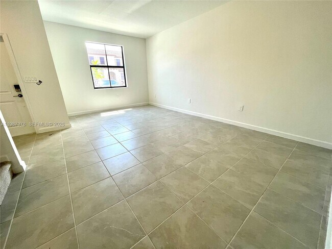 Building Photo - 11737 SW 245 Ter