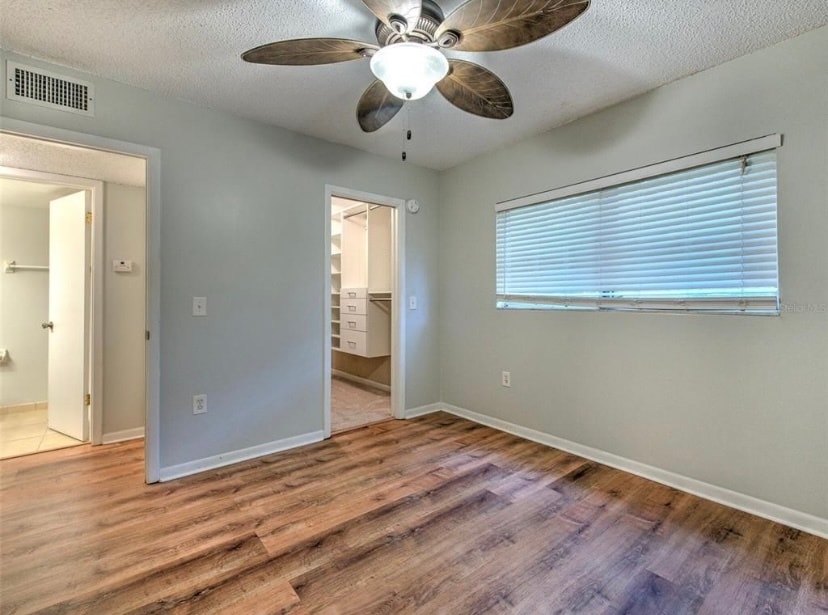 bedroom - 125 5th Ave NE