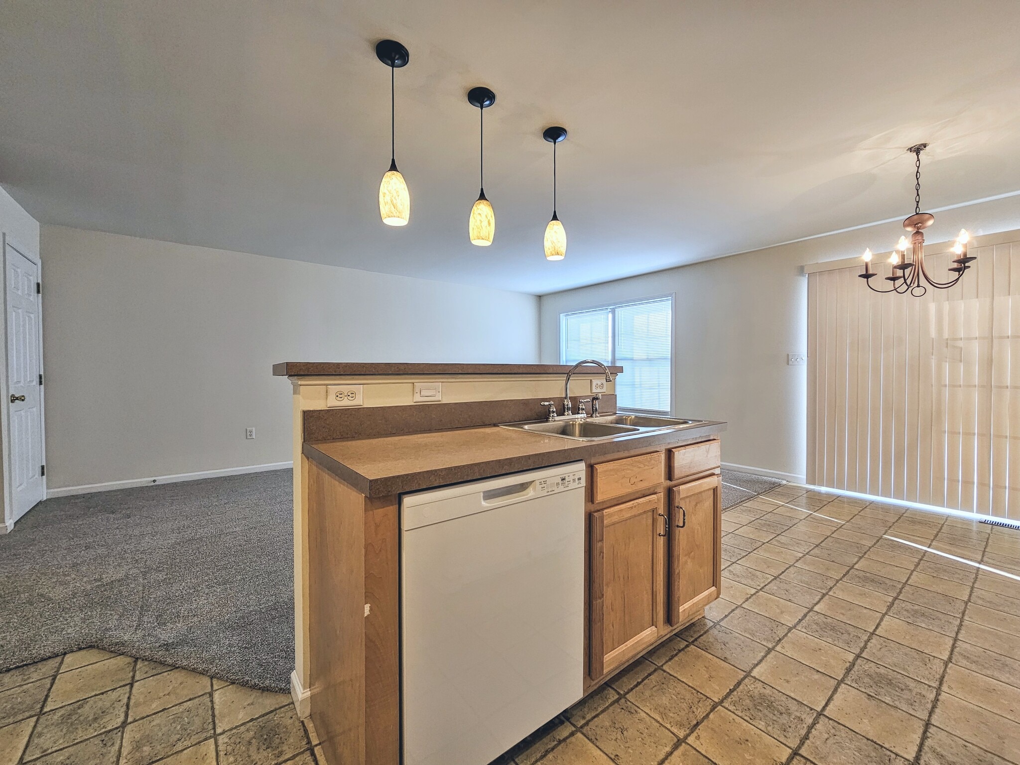 Building Photo - 157 Marble Ave