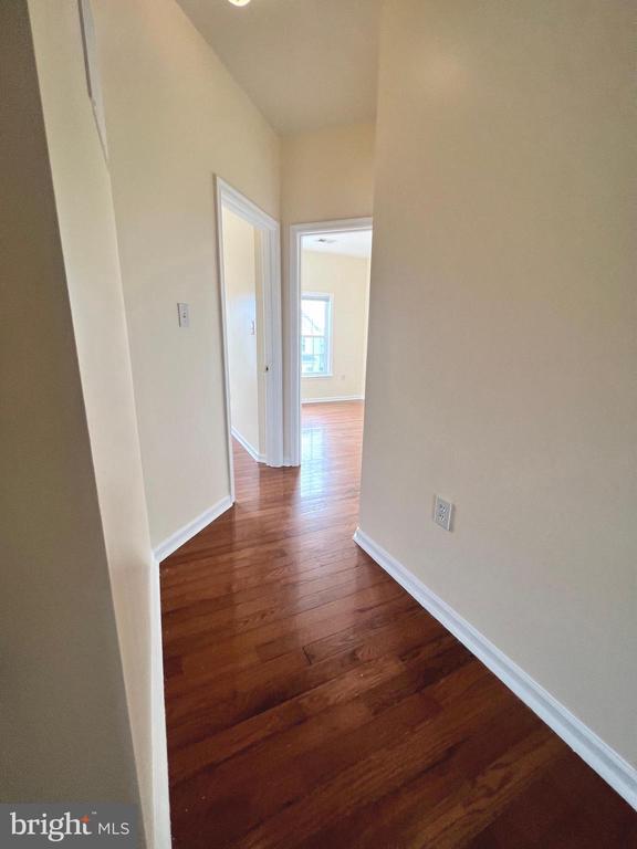 Building Photo - 19 Bruce Dr