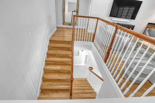 Building Photo - 220 Celestial Way