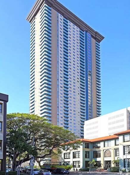 Building Photo - 801 South St