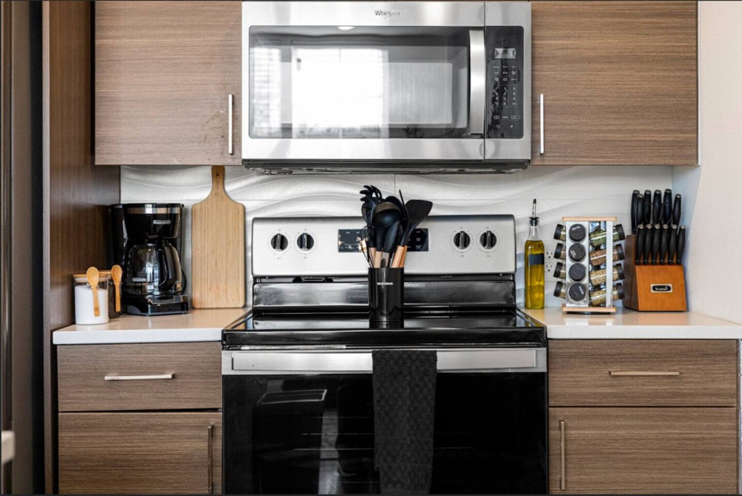 Building Photo - 120 N Madison Ave