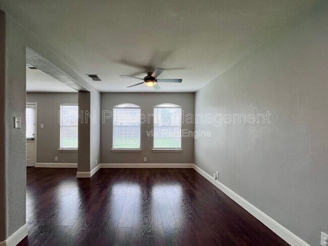 Building Photo - 8734 Snow Goose