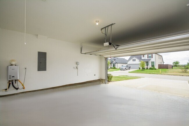 Building Photo - 18134 Sonresa Wy