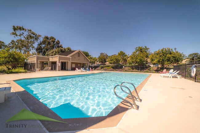 Building Photo - 2991 Lexington Cir
