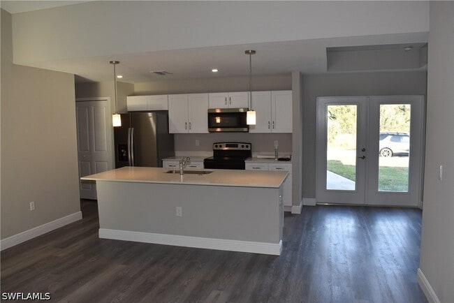 Building Photo - 3761 Casco Cir