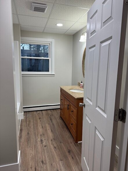 Building Photo - 1429 Candia Rd