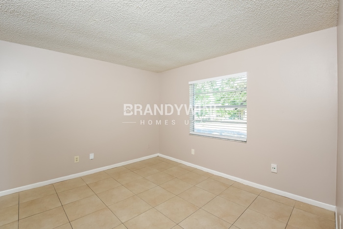 Building Photo - 10126 Crozier Ct