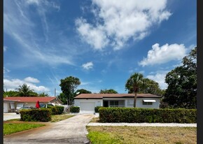 Building Photo - 211 Bayberry Dr