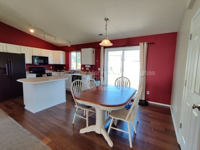 Building Photo - 8605 Zepher Ct