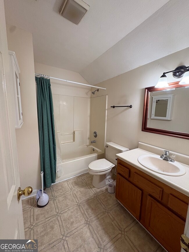 Building Photo - 609 Windcrest Dr