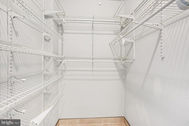 Building Photo - 4201 CATHEDRAL Ave NW