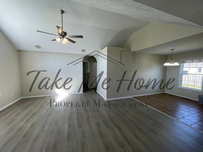 Building Photo - Fully Updated 3 Bedroom Home in Republic!