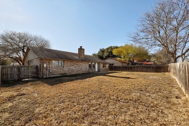Building Photo - 1214 Doonesbury Dr