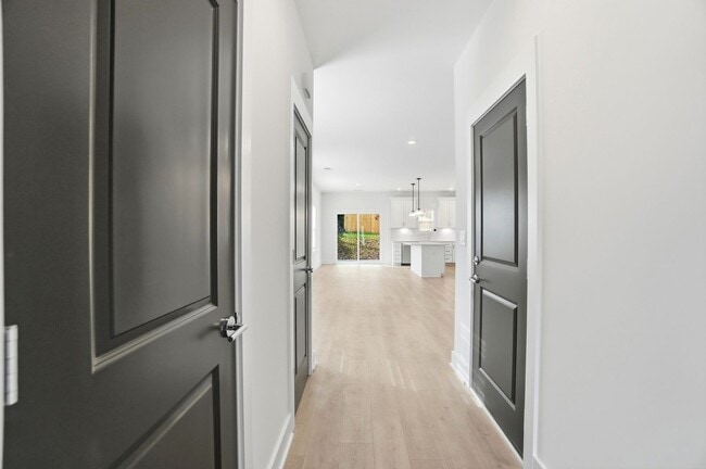Building Photo - Bright & Modern New Construction Townhome