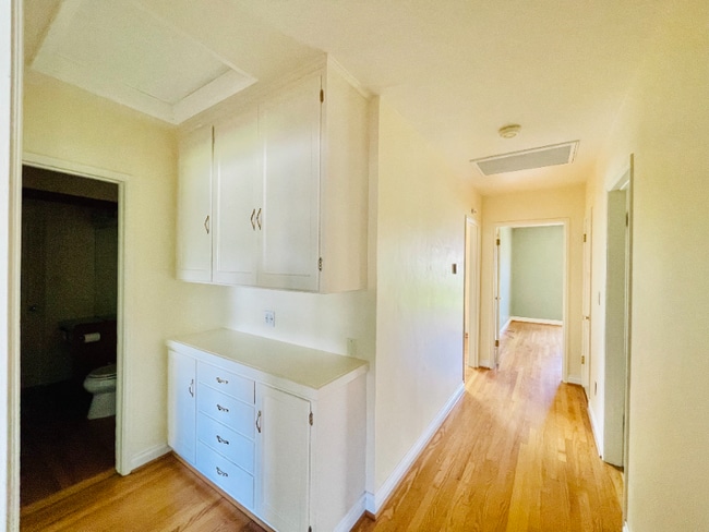 Building Photo - 6206 Pontiac St