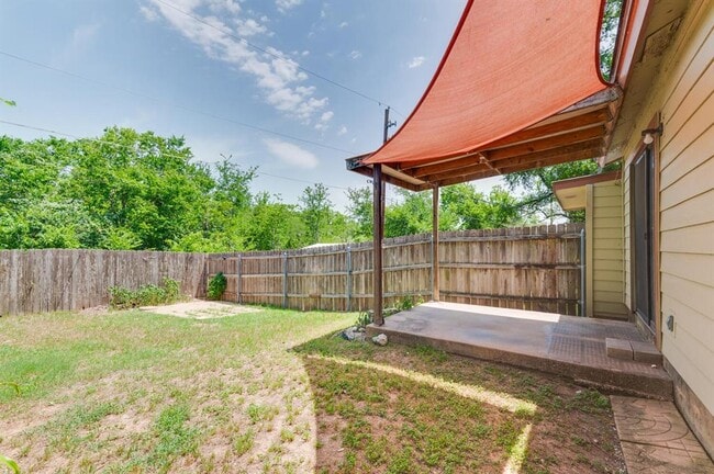Building Photo - 13341 Water Oak Ln
