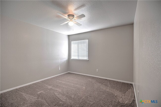 Building Photo - 1011 Sugar Brook Dr