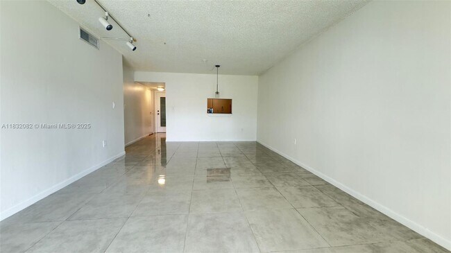 Building Photo - 1800 SW 81st Ave