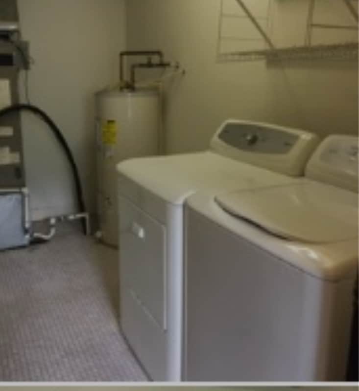 Building Photo - 206 Country Cir