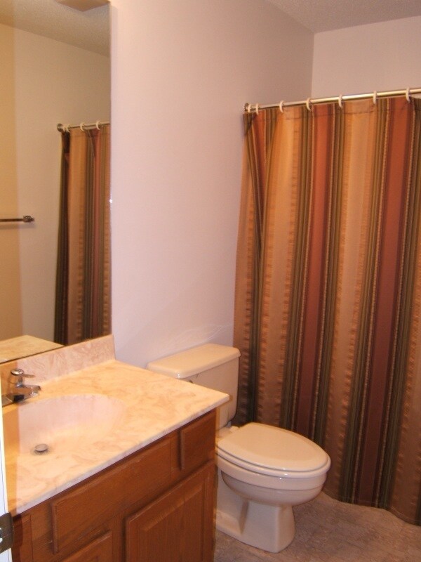 Building Photo - Jan Move In !!! 3BR/2BA Gated Marina Community!