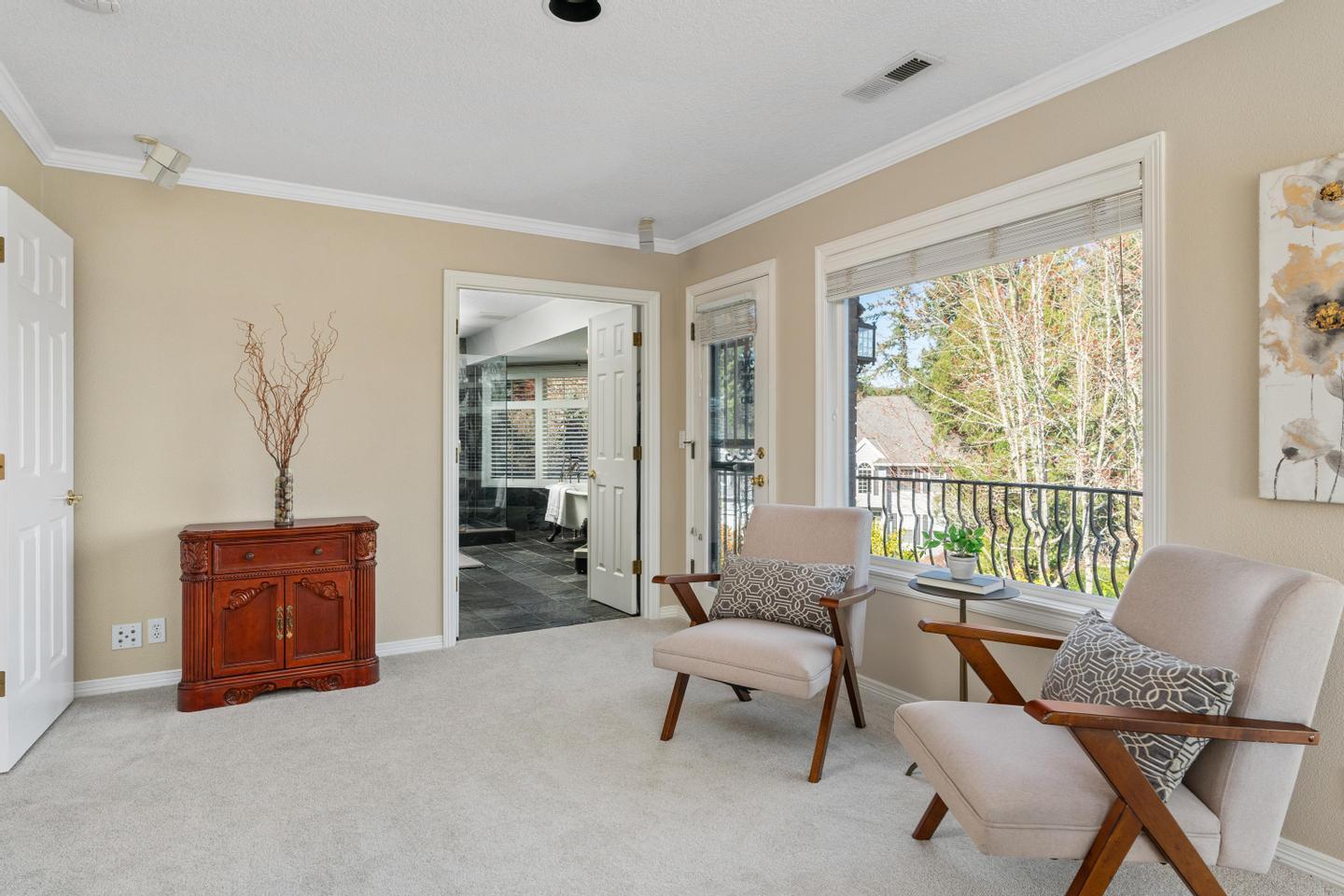 Building Photo - 16235 SW Falcon Dr