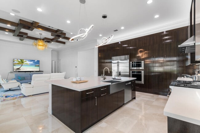 Building Photo - 17297 Ponte Chiasso Dr