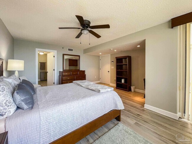 Building Photo - 106 Port Royal Way