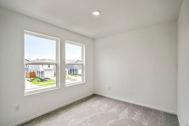 Building Photo - 21443 Carosella Dr