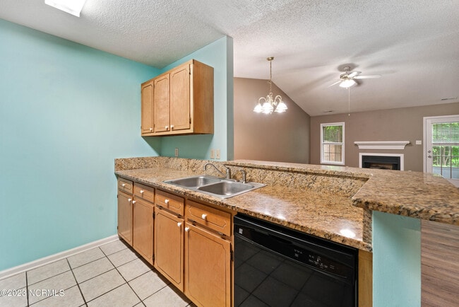 Building Photo - 122 Gooding Dr